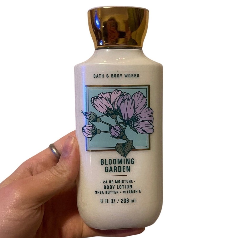 Bath & Body Works 24 Hour Moisturizing Body Lotion Blooming Garden 8 Oz